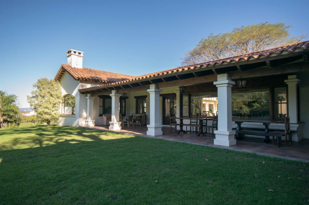 Hotel Torrontes San Lorenzo  Exterior photo